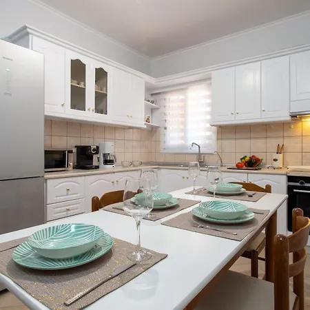 Xenia's In Alepou Apartament